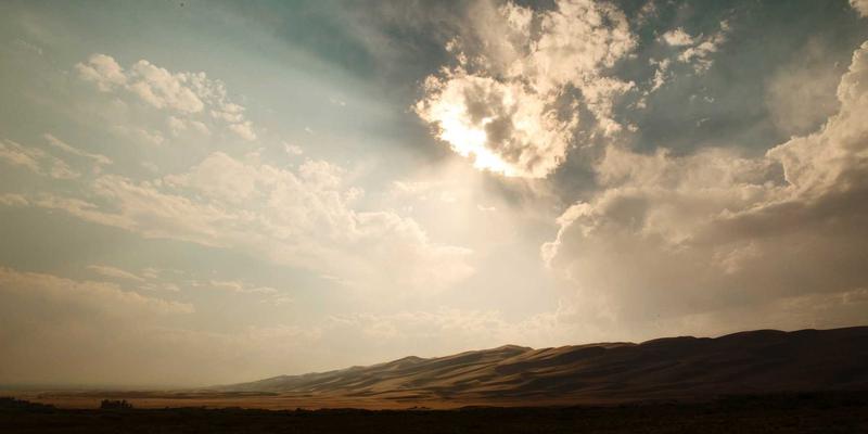 从水墨到多维：中国传统水墨画的现代性转型与创新艺术