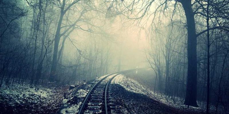 工业艺术与数字艺术的融合：后疫情时代公共艺术节策展创新如何构建社区韧性