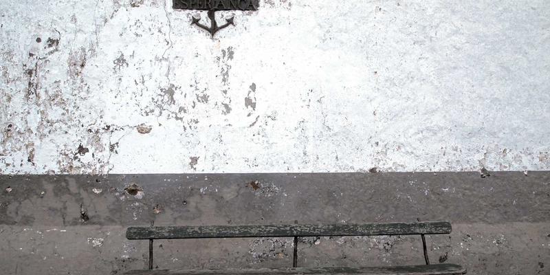 艺术收藏入门指南：从Gallery到Industrial Art，新手如何建立个人收藏体系与规避投资风险