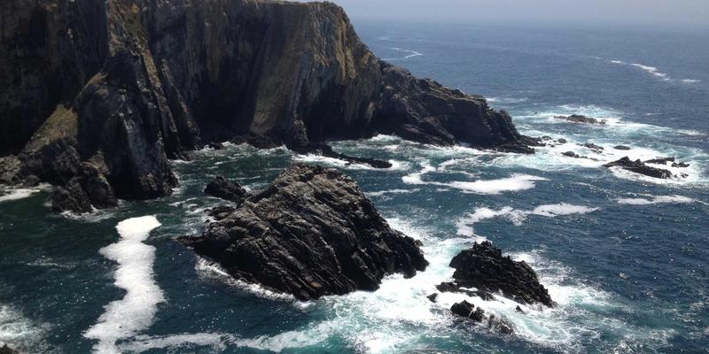 雕塑与艺术如何重塑社区？探索公共艺术评估的三大核心维度